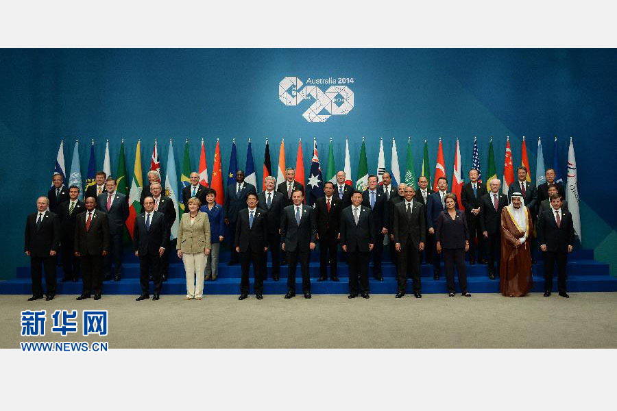 11月15日,二十國集團領導人第九次峰會在澳大利亞布里斯班舉行。國家主席習近平出席會議并發表題為《推動創新發展實現聯動增長》的重要講話。這是習近平主席同與會領導人合影。 新華社記者 馬占成 攝 11月15日,二十國集團領導人第九次峰會在澳大利亞布里斯班舉行。國家主席習近平出席會議并發表題為《推動創新發展實現聯動增長》的重要講話。這是習近平主席同與會領導人合影。 新華社記者 馬占成 攝
