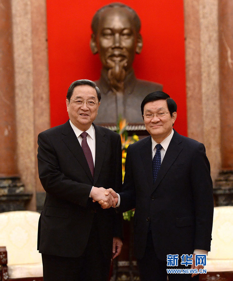 12月25日至27日，中共中央政治局常委、全國政協主席俞正聲對越南進行正式訪問。這是12月26日，俞正聲在河內會見越南國家主席張晉創(chuàng)。 新華社記者馬占成攝