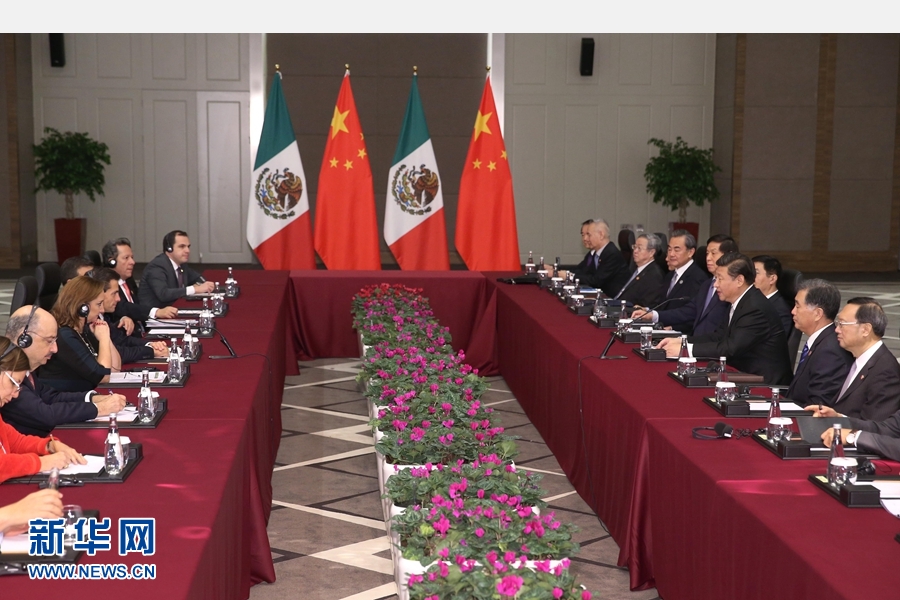 11月16日，國家主席習近平在土耳其安塔利亞會見墨西哥總統培尼亞。 新華社記者 馬占成 攝