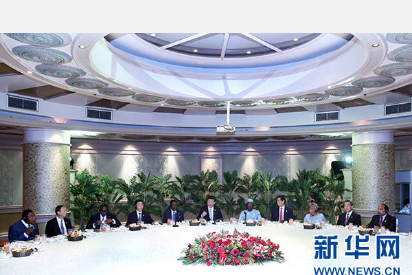 12月5日，國家主席習近平在約翰內斯堡再次集體會見17位非洲國家領導人。 新華社記者 姚大偉 攝