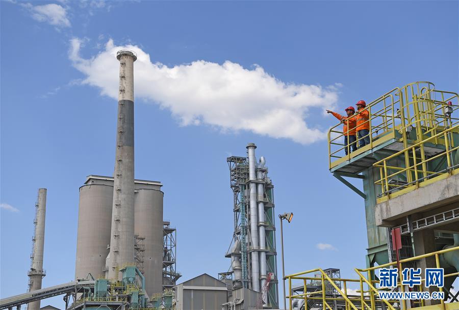 （國際&middot;圖文互動）（5）通訊：春節：在異國他鄉堅守崗位&mdash;&mdash;探訪南非中企施工現場