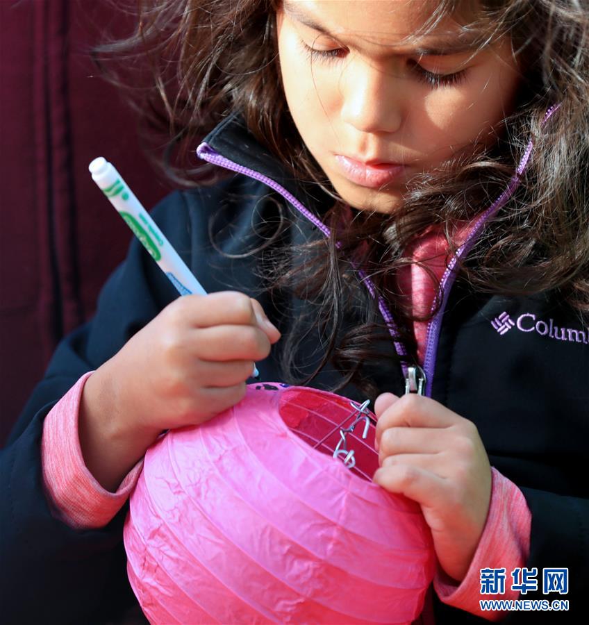 （國際&middot;圖文互動）（2）到洛杉磯農夫市場紅紅火火過大年