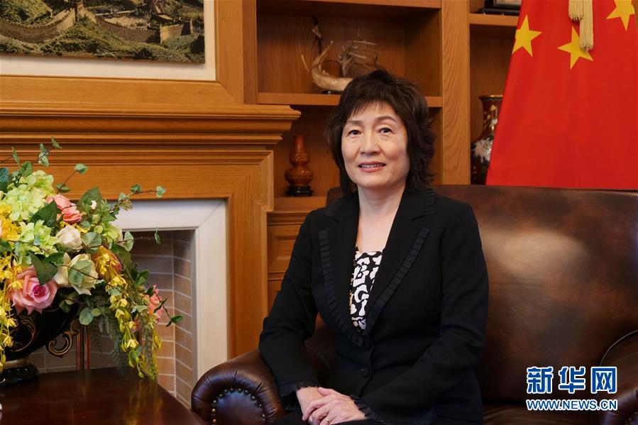 （習近平出訪配合稿&middot;圖文互動）專訪：中希關系已成為不同國家間和平相處、合作共贏的典范&mdash;&mdash;訪中國駐希臘大使章啟月