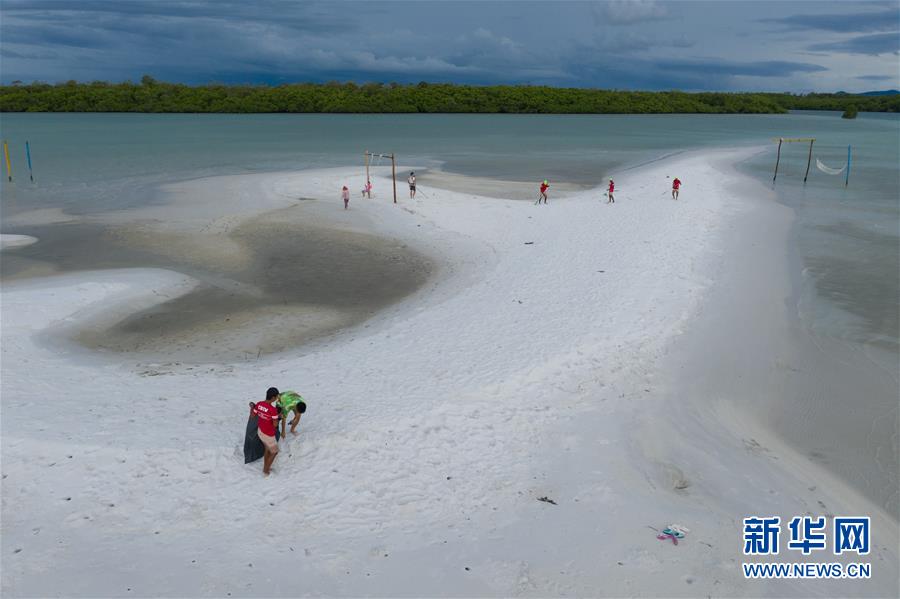（國際&middot;海外中國人追夢故事）（7）李嘉文：我在印尼當&ldquo;島主&rdquo;