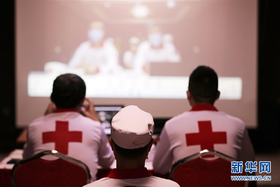 （國際疫情&middot;圖文互動）（1）通訊：經(jīng)驗豐富裝備精良 中國專家組在伊拉克助力抗疫