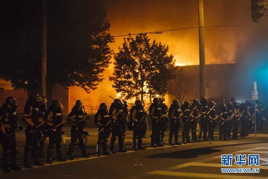 (國際)(1)美國明尼蘇達州部分城市實施宵禁