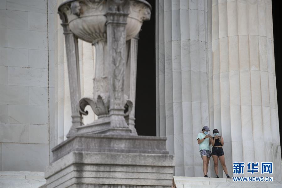 (國際疫情)(1)美國單日新增病例數超4萬 近期病例年輕人居多