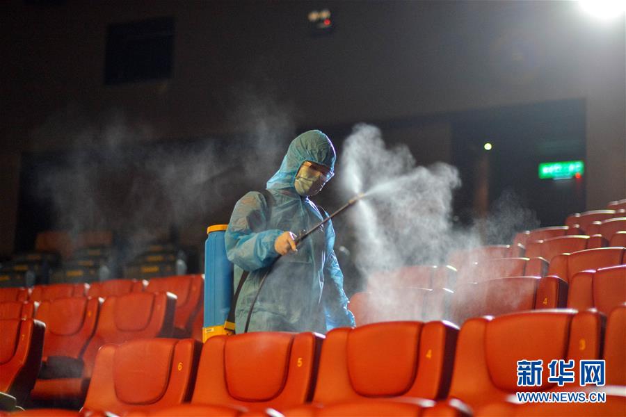 (新華全媒頭條·圖文互動)(4)世界抗疫之戰(zhàn)的啟示——寫在2020年全球新冠確診病例達2020萬之際