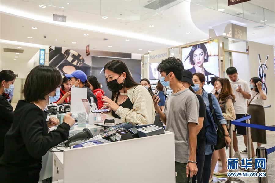 （新華全媒頭條&middot;圖文互動(dòng)）（4）海納百川共揚(yáng)帆&mdash;&mdash;黨的十九大以來(lái)以習(xí)近平同志為核心的黨中央引領(lǐng)中國(guó)高水平對(duì)外開放紀(jì)實(shí)