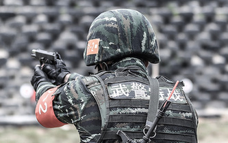 0.6秒能做什么？特戰隊員出槍擊發一氣呵成