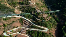 新華全媒+｜高鐵時代，大涼山鐵軌上流淌&ldquo;慢幸福&rdquo;