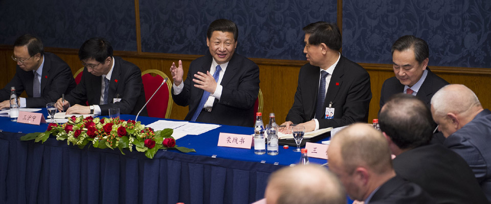 習近平會見俄羅斯?jié)h學家、學漢語的學生和媒體代表