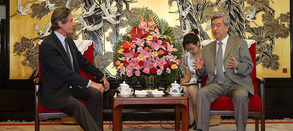 李從軍會見聯合國副秘書長彼德&middot;朗斯基&middot;蒂芬索